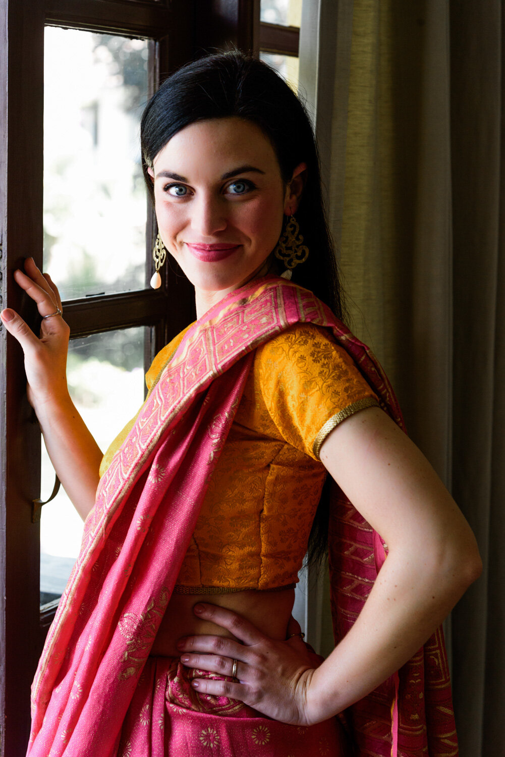Come vestirsi per un matrimonio indiano: consigli e suggerimenti di stile