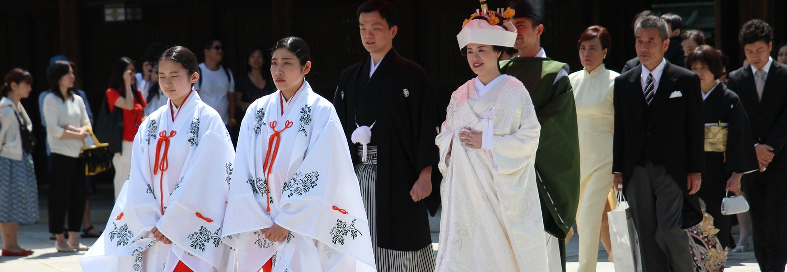 Cosa indossare per un matrimonio giapponese: consigli e suggerimenti