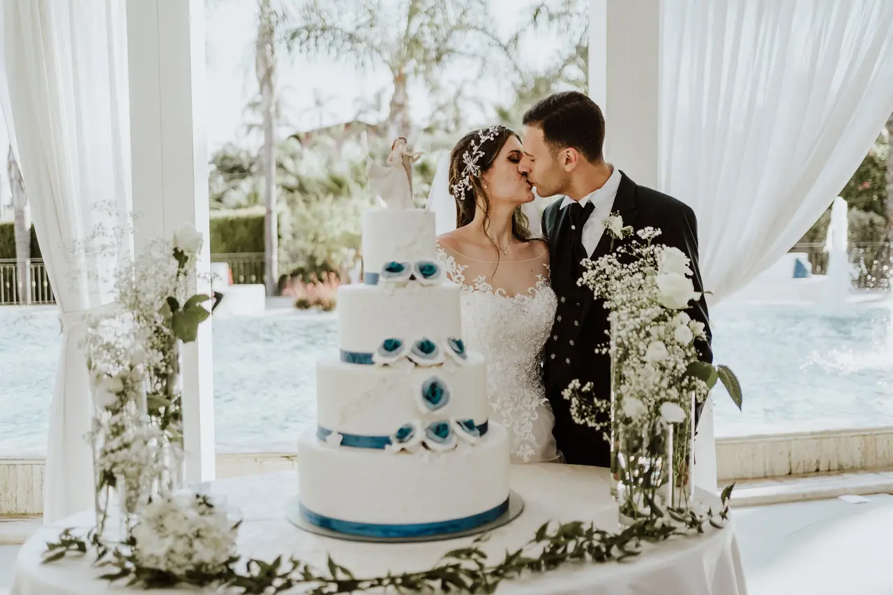 Guida completa: come fare una torta di matrimonio perfetta